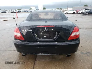2007 Mercedes-Benz SLK 280 z VIN WDBWK54F07F147201, wystawiony jako Copart lot #55793015 z przebiegiem 199 277 mil mil oraz Szkoda całkowita • Salvage title. Historia ofert i sprzedaży dostępna na DreamBid. Obrazek 6.