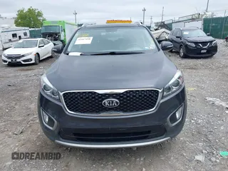 2016 Kia Sorento EX z VIN 5XYPHDA52GG161074, wystawiony jako IAAI lot #42447458 z przebiegiem 77 080 mil mil oraz . Historia ofert i sprzedaży dostępna na DreamBid. Obrazek 13.