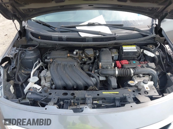 2016 Nissan Versa S z VIN 3N1CN7AP9GL829345, wystawiony jako IAAI lot #42441630 z przebiegiem 147 607 mil mil oraz . Historia ofert i sprzedaży dostępna na DreamBid. Obrazek 10.