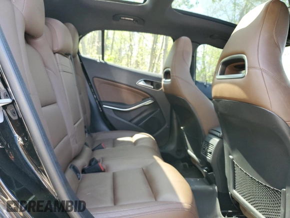 2015 Mercedes-Benz GLA 250 z VIN WDCTG4GB2FJ143343, wystawiony jako Copart lot #55660055 z przebiegiem 108 762 mil mil oraz Szkoda całkowita • Salvage title. Historia ofert i sprzedaży dostępna na DreamBid. Obrazek 10.