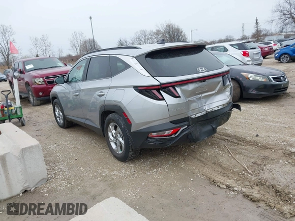2022 Hyundai Tucson SEL z VIN 5NMJB3AE4NH092795, wystawiony jako IAAI lot #41945158 z przebiegiem 40 441 mil mil oraz . Historia ofert i sprzedaży dostępna na DreamBid. Obrazek 3.