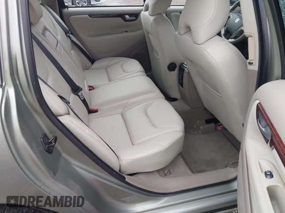 2006 Volvo V70 2.4L with VIN YV1SW612962574792, listed as a IAAI auction lot 42187150 with 124,636 mi miles and . Bid and sale history available at DreamBid. Image 8.