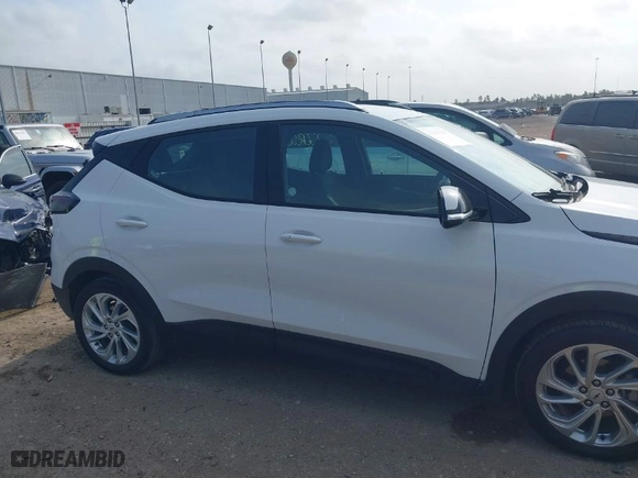 2023 Chevrolet Bolt EUV LT with VIN 1G1FY6S08P4146306, listed as a IAAI auction lot 41962347 with 84,047 mi miles. Bid and sale history available at carsss.com. Image 13.