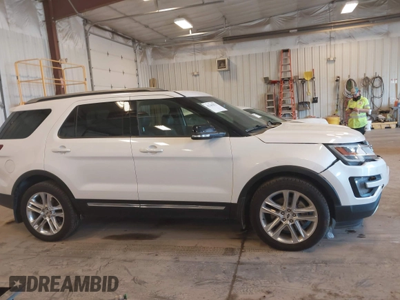 2017 Ford Explorer XLT with VIN 1FM5K8D88HGE06959, listed as a IAAI auction lot 42269672 with 87,372 mi miles and . Bid and sale history available at DreamBid. Image 13.
