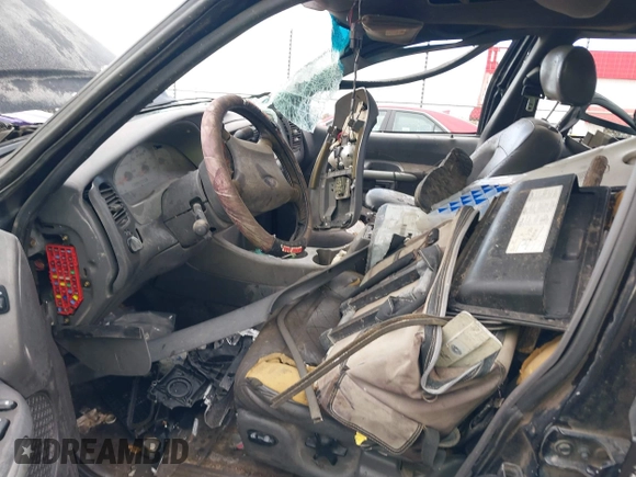 2002 Ford Explorer Sport Trac Value с VIN 1FMZU77E72UC06218, выставлен на аукционе IAAI как лот 41091037 с пробегом 239 692 миль миль и . История ставок и продаж доступна на DreamBid. Изображение 5.