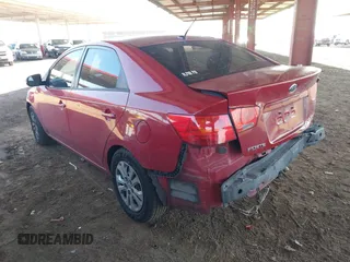 2013 Kia Forte EX with VIN KNAFU4A25D5682823, listed as a IAAI auction lot 41985904 with 173,856 mi miles. Bid and sale history available at carsss.com. Image 3.