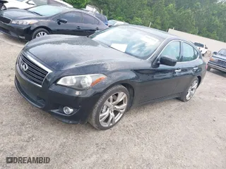 2013 Infiniti M37 with VIN JN1BY1APXDM510005, listed as a IAAI auction lot 39493110 with 202,486 mi miles. Bid and sale history available at carsss.com. Image 2.