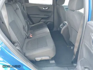 2019 Chevrolet Blazer with VIN 3GNKBBRA8KS613528, listed as a IAAI auction lot 40734671 with 82,418 mi miles. Bid and sale history available at carsss.com. Image 8.