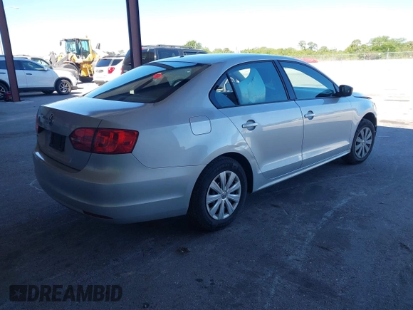 2011 Volkswagen Jetta Sedan S with VIN 3VW2K7AJ0BM308222, listed as a IAAI auction lot 41820253 with 179,474 mi miles. Bid and sale history available at carsss.com. Image 4.