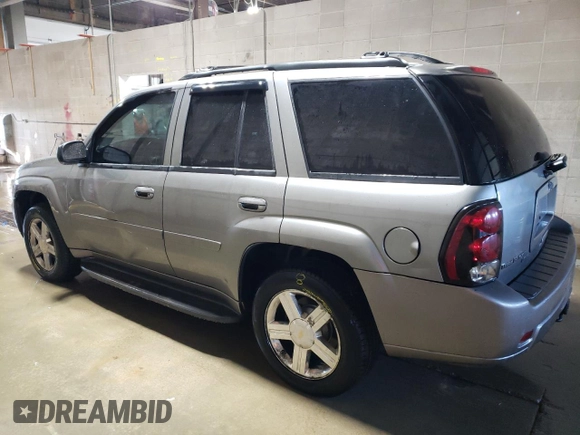 2008 Chevrolet TrailBlazer LT w/3LT with VIN 1GNDT13S282236958, listed as a Copart auction lot 47830495 with 220,677 mi miles and Clean Title. Bid and sale history available at carsss.com. Image 2.