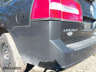 2009 Lincoln Navigator with VIN 5LMFU28579LJ00854, listed as a IAAI auction lot 41692066 with 245,264 mi miles. Bid and sale history available at carsss.com. Image 6.