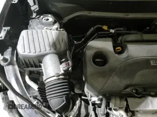 2020 Chevrolet Equinox LT with VIN 2GNAXUEV4L6165502, listed as a Copart auction lot 87192805 with 30,960 mi miles and Salvage title. Bid and sale history available at DreamBid. Image 17.