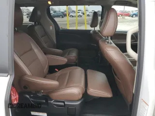 2020 Toyota Sienna XLE Auto Access Seat with VIN 5TDYZ3DCXLS049285, listed as a Copart auction lot 51261785 with 152,423 mi miles and Salvage Title. Bid and sale history available at carsss.com. Image 12.
