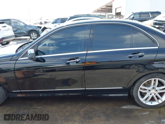 2013 Mercedes-Benz C C 250 Sport with VIN WDDGF4HB2DR300821, listed as a IAAI auction lot 41948046 with 81,215 mi miles. Bid and sale history available at carsss.com. Image 14.