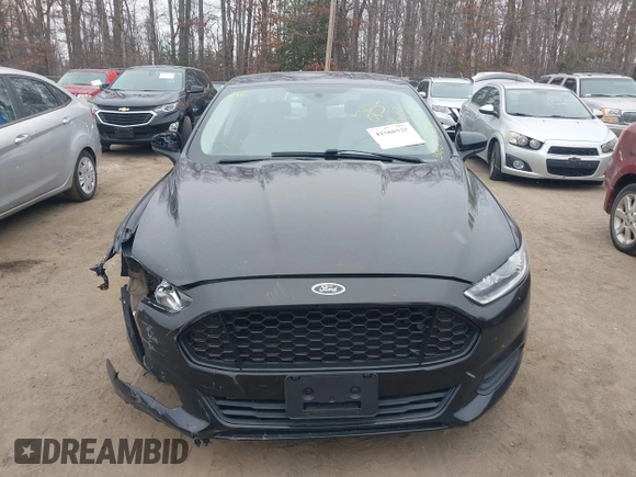 2013 Ford Fusion S with VIN 3FA6P0G76DR200904, listed as a IAAI auction lot 41568525 with 235,852 mi miles. Bid and sale history available at carsss.com. Image 12.