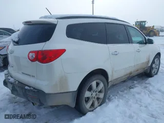 2012 Chevrolet Traverse LTZ with VIN 1GNKVLED6CJ289589, listed as a IAAI auction lot 41226374 with 122,515 mi miles. Bid and sale history available at carsss.com. Image 4.
