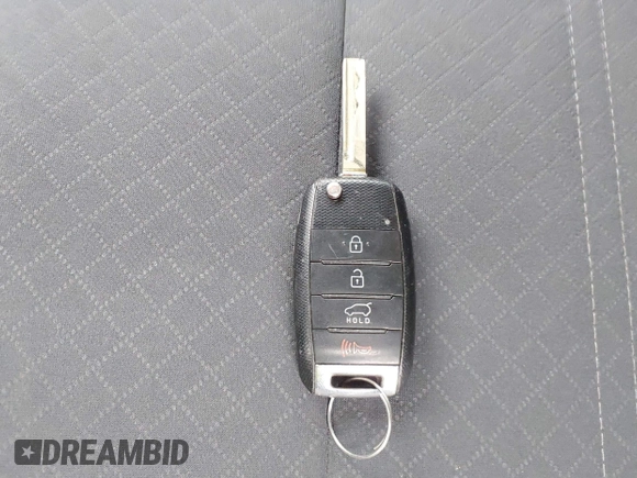 2016 Kia Sorento LX with VIN 5XYPG4A38GG114164, listed as a IAAI auction lot 42105518 with 95,892 mi miles. Bid and sale history available at carsss.com. Image 11.