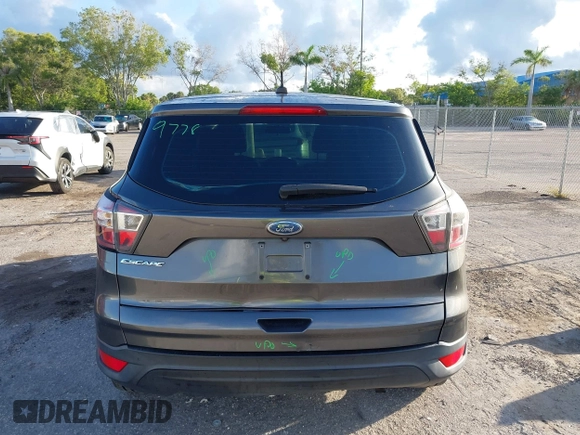 2017 Ford Escape S с VIN 1FMCU0F79HUB52297, выставлен на аукционе IAAI как лот 42577881 с пробегом 89 931 миль миль и . История ставок и продаж доступна на DreamBid. Изображение 17.