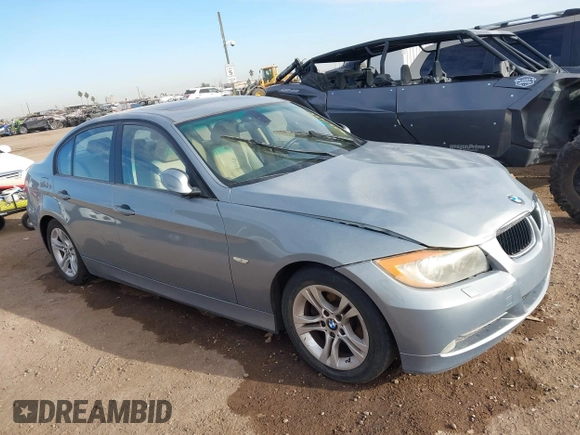 2008 BMW 3 Series 328xi z VIN WBAVC93518K039024, wystawiony jako IAAI lot #41551444 z przebiegiem 175 943 mil mil oraz . Historia ofert i sprzedaży dostępna na DreamBid. Obrazek 4.