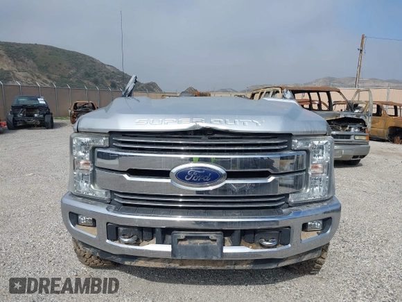 2017 Ford Super Duty F-250 SRW Lariat with VIN 1FT7W2BT7HEF39231, listed as a IAAI auction lot 41805246 with 1 mi miles. Bid and sale history available at carsss.com. Image 11.