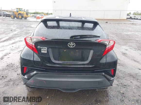2018 Toyota C-HR XLE with VIN NMTKHMBX4JR032773, listed as a IAAI auction lot 41957588 with 100,691 mi miles. Bid and sale history available at carsss.com. Image 17.