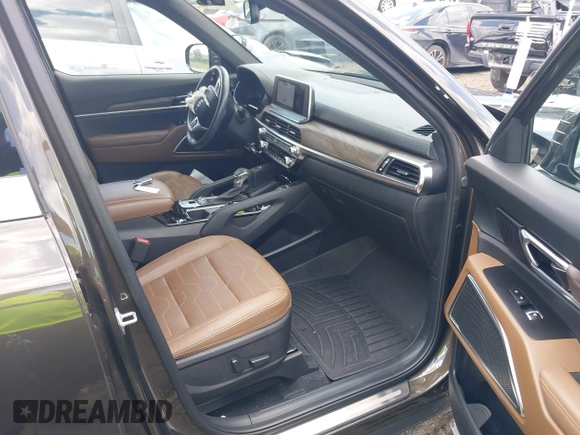2022 Kia Telluride SX with VIN 5XYP5DHC3NG306763, listed as a IAAI auction lot 42267394 with 110,000 mi miles and . Bid and sale history available at DreamBid. Image 5.