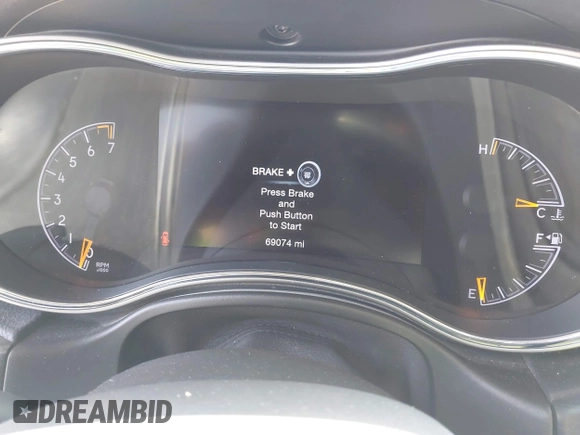 2022 Jeep Grand Cherokee Laredo X with VIN 1C4RJEAG7NC171377, listed as a IAAI auction lot 42592264 with 69,074 mi miles and . Bid and sale history available at DreamBid. Image 7.