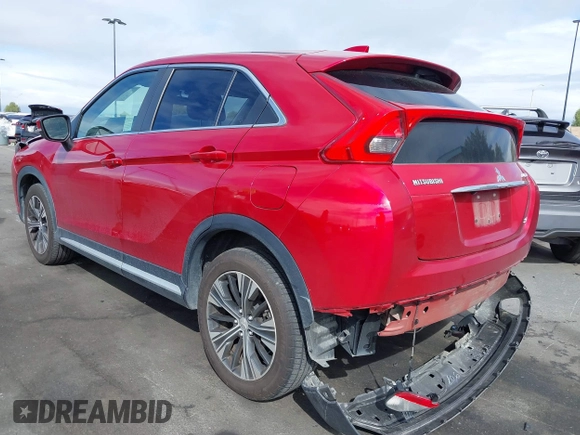 2019 Mitsubishi Eclipse Cross SE z VIN JA4AT5AA2KZ001126, wystawiony jako IAAI lot #41769653 z przebiegiem 65 699 mil mil oraz . Historia ofert i sprzedaży dostępna na DreamBid. Obrazek 3.