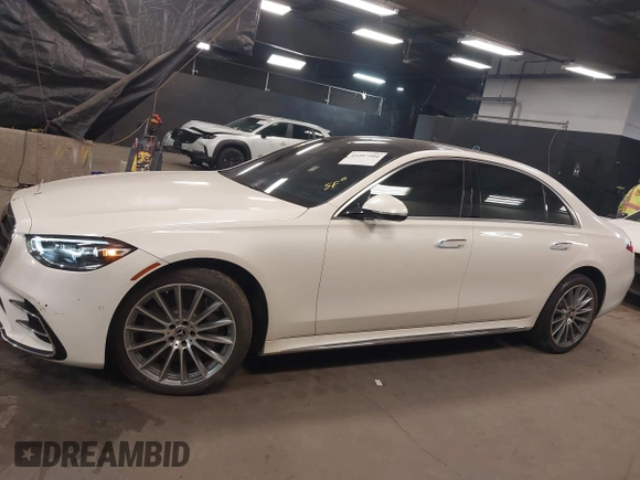 2023 Mercedes-Benz S-Class S 580 with VIN W1K6G7GB5PA218791, listed as a IAAI auction lot 41207504 with 31,107 mi miles. Bid and sale history available at carsss.com. Image 14.