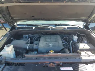 2016 Toyota Tundra SR z VIN 5TFUY5F10GX579502, wystawiony jako Copart lot #54075555 z przebiegiem 107 259 mil mil oraz Szkoda całkowita • Salvage title. Historia ofert i sprzedaży dostępna na DreamBid. Obrazek 11.