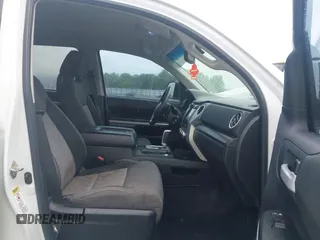 2015 Toyota Tundra SR5 z VIN 5TFDW5F16FX430242, wystawiony jako IAAI lot #42112604 z przebiegiem 179 682 mil mil oraz . Historia ofert i sprzedaży dostępna na DreamBid. Obrazek 5.