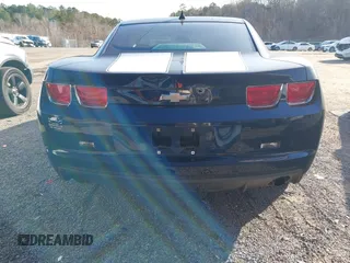 2011 Chevrolet Camaro 1LT z VIN 2G1FB1EDXB9115082, wystawiony jako IAAI lot #41322689 z przebiegiem 174 740 mil mil oraz . Historia ofert i sprzedaży dostępna na DreamBid. Obrazek 17.
