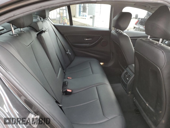 2016 BMW 3 Series 320i xDrive с VIN WBA8E5G50GNU21486, выставлен на аукционе Copart как лот 52612825 с пробегом 74 367 миль миль и Списание • Salvage title. История ставок и продаж доступна на DreamBid. Изображение 10.