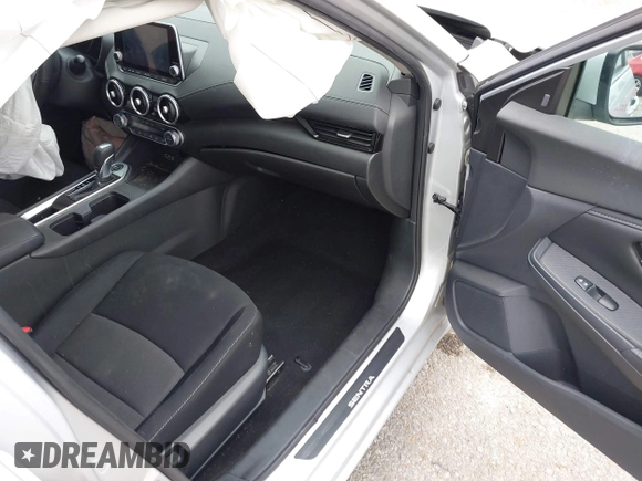 2022 Nissan Sentra SV with VIN 3N1AB8CV2NY295008, listed as a IAAI auction lot 40851544 with 60,991 mi miles and . Bid and sale history available at DreamBid. Image 5.