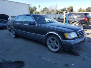 1995 Mercedes-Benz S with VIN WDBGA43E8SA250480, listed as a Copart auction lot 42456795 with Not Provided miles and Clean Title. Bid and sale history available at DreamBid. Image 4.