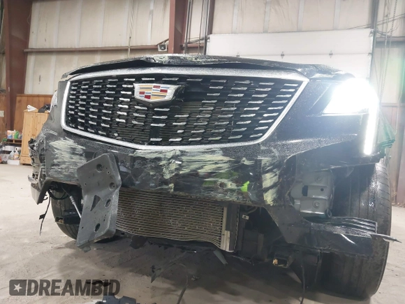 2022 Cadillac XT5 AWD Premium Luxury with VIN 1GYKNDRS8NZ163725, listed as a IAAI auction lot 42295528 with 45,614 mi miles and . Bid and sale history available at DreamBid. Image 17.