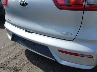 2017 Kia Niro FE with VIN KNDCB3LC4H5049067, listed as a IAAI auction lot 41732890 with 223,540 mi miles. Bid and sale history available at carsss.com. Image 18.