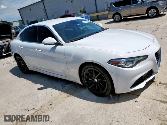 2017 Alfa Romeo Giulia with VIN ZARFAEBN2H7557756, listed as a Copart auction lot 54212925 with 62,842 mi miles and Clean title. Bid and sale history available at DreamBid. Image 4.
