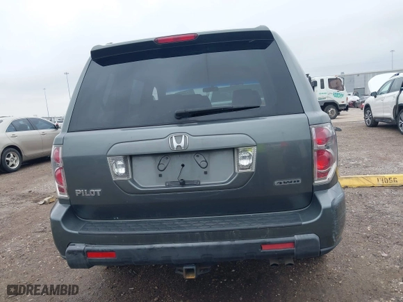 2008 Honda Pilot EX with VIN 5FNYF184X8B038749, listed as a IAAI auction lot 41419942 with 142,857 mi miles. Bid and sale history available at carsss.com. Image 16.