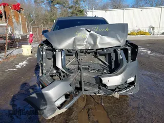 2015 GMC Yukon Denali with VIN 1GKS2CKJ8FR283296, listed as a IAAI auction lot 41568839 with 1 mi miles. Bid and sale history available at carsss.com. Image 6.