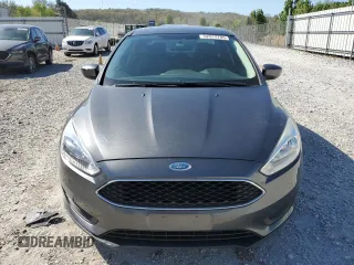 2018 Ford Focus SE with VIN 1FADP3F28JL229135, listed as a Copart auction lot 52974785 with 30,184 mi miles and Clean Title. Bid and sale history available at DreamBid. Image 5.