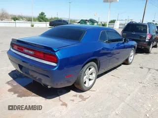 2010 Dodge Challenger R/T z VIN 2B3CJ5DT1AH129732, wystawiony jako IAAI lot #42205632 z przebiegiem 118 550 mil mil oraz . Historia ofert i sprzedaży dostępna na DreamBid. Obrazek 4.