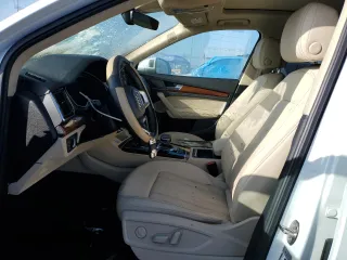 2022 Audi Q5 S line Premium Plus z VIN WA1EAAFY2N2007933, wystawiony jako Copart lot #83675384 z przebiegiem Nie podano mil oraz Szkoda całkowita • Salvage title. Historia ofert i sprzedaży dostępna na DreamBid. Obrazek 7.