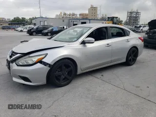 2017 Nissan Altima SL with VIN 1N4AL3AP2HC190425, listed as a Copart auction lot 51797475 with 218,650 mi miles and Salvage title. Bid and sale history available at DreamBid. Image 1.