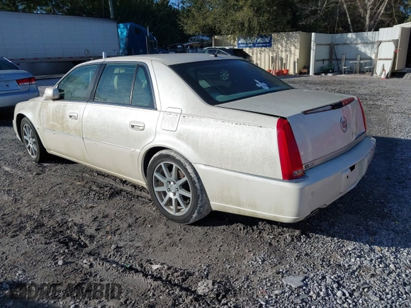 2007 Cadillac DTS Performance with VIN 1G6KD57947U221850, listed as a IAAI auction lot 41274564 with Not Provided miles and . Bid and sale history available at carsss.com. Image 3.