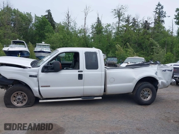2004 Ford Super Duty F-250 XL with VIN 1FTNX21PX4EA25232, listed as a IAAI auction lot 39570173 with 246,165 mi miles. Bid and sale history available at carsss.com. Image 14.