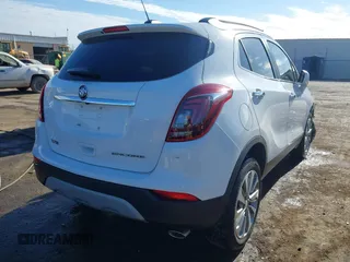 2020 Buick Encore Preferred with VIN KL4CJASB2LB081715, listed as a IAAI auction lot 41880697 with 28,466 mi miles. Bid and sale history available at carsss.com. Image 4.