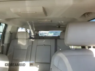 2019 GMC Yukon XL SLT with VIN 1GKS2GKC3KR296430, listed as a Copart auction lot 49179235 with 41,647 mi miles and Salvage title. Bid and sale history available at DreamBid. Image 10.