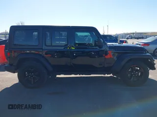 2022 Jeep Wrangler Unlimited Sport with VIN 1C4HJXDG0NW200459, listed as a IAAI auction lot 41740168 with 19,019 mi miles and . Bid and sale history available at DreamBid. Image 13.