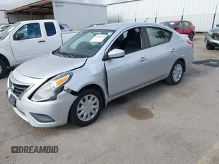 2015 Nissan Versa SV with VIN 3N1CN7AP0FL829247, listed as a IAAI auction lot 42068439 with 177,040 mi miles. Bid and sale history available at carsss.com. Image 17.